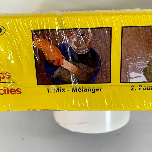 Milestones NIB Sealed 8” Stepping Stone Paw Print Kit Capture a Memory in Stone - Picture 10 of 16